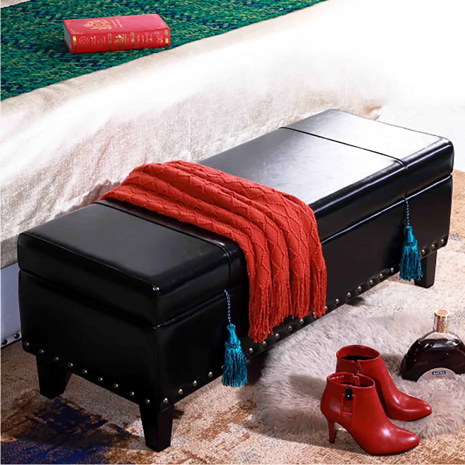 Repose-pieds coffre en similicuir noir de 80 cm pour aménager une entrée ou un salon moderne