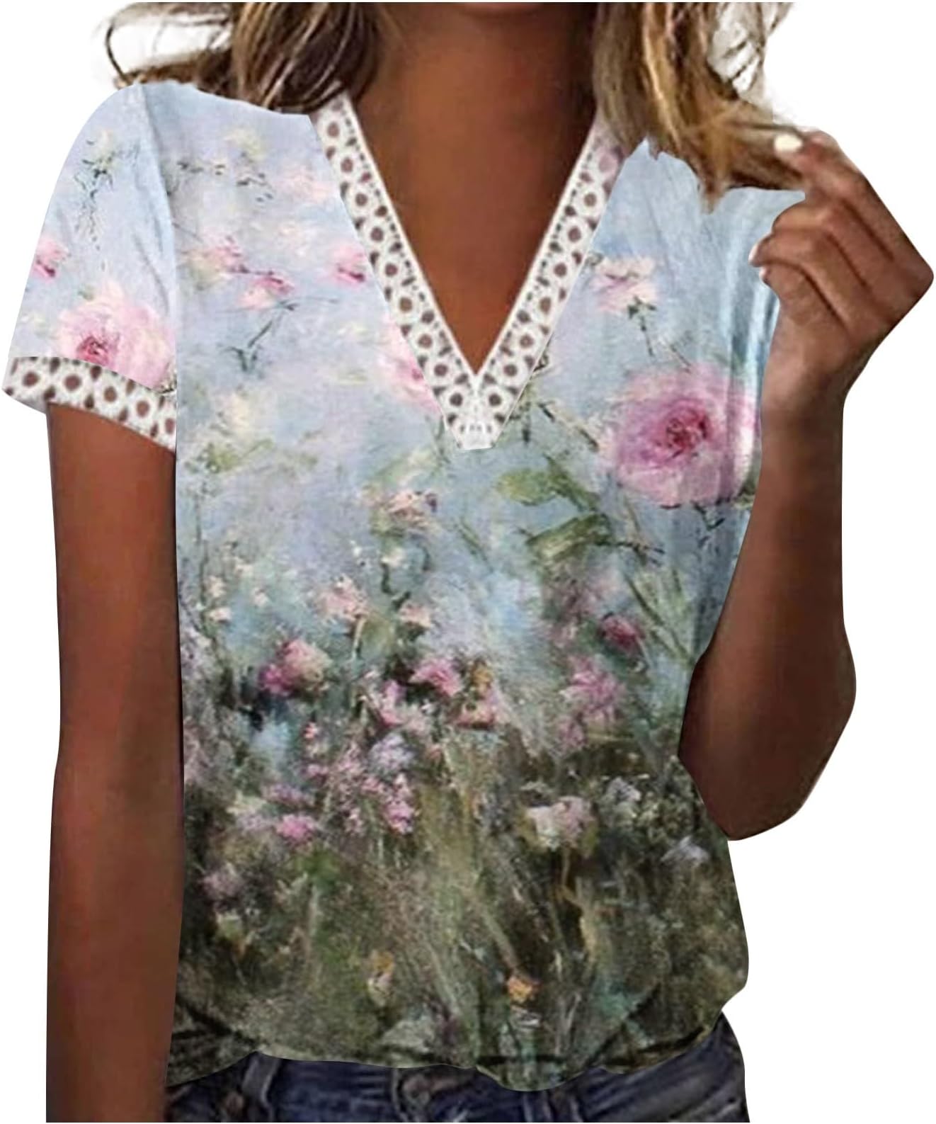 HquowkWomen's Floral Print Graphic Tops Tees Short Sleeve V Neck Lace Shirts Summer Dressy Trendy Casual Loose Fit Blouses