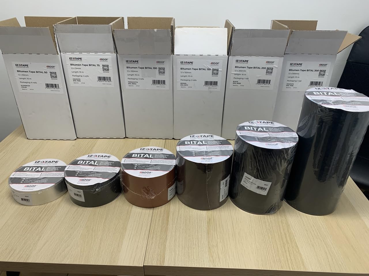IZOTAPE BITAL | Elastomerowa taśma bitumiczna z folią aluminiową | Uszczelnianie spoin, pęknięć, rynien i dachów | Do metalu, plastiku, betonu i szkła | Wodoodporna