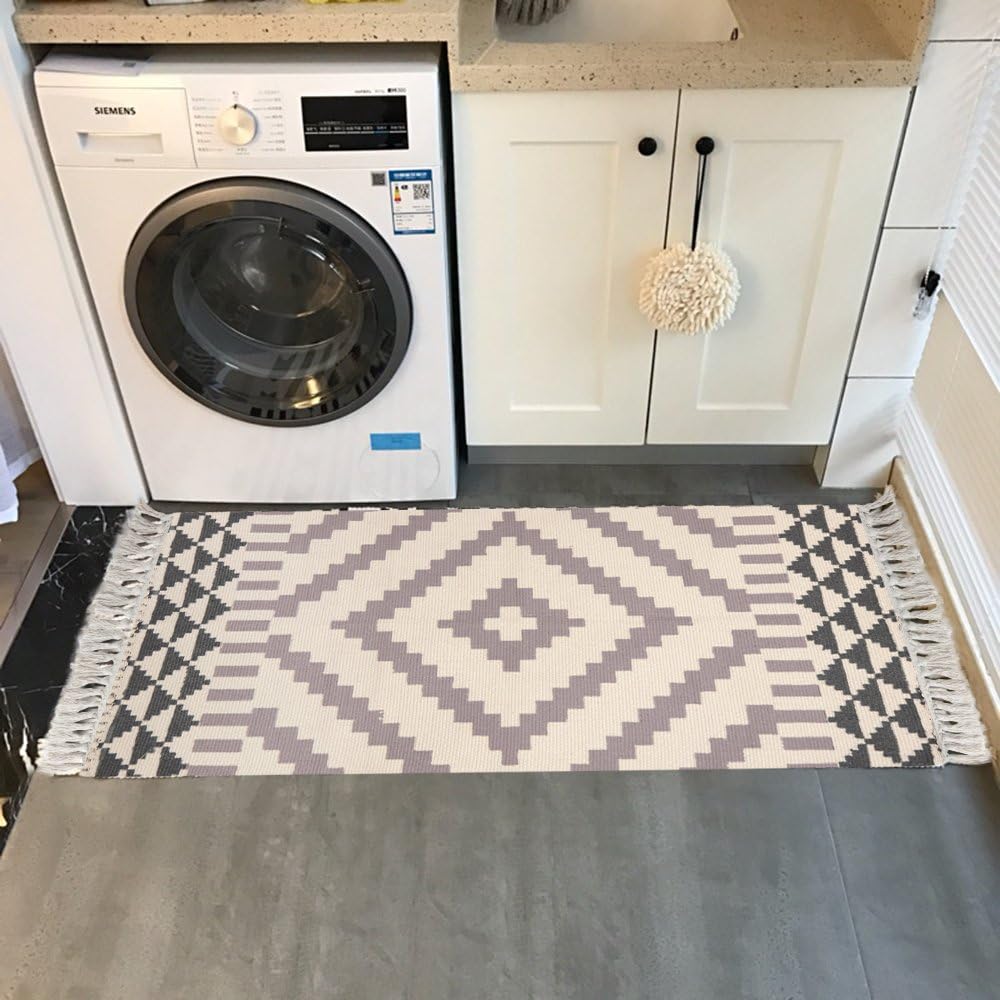 KIMODE Moroccan Cotton Area Rug, Hand Woven Chic Diamond Geometric Print Tassels Throw Door Mat with Non-Slip Pads for Bathroom,Bedroom,Living Room,Laundry Room (2' x 4.3', Gray Diamond)