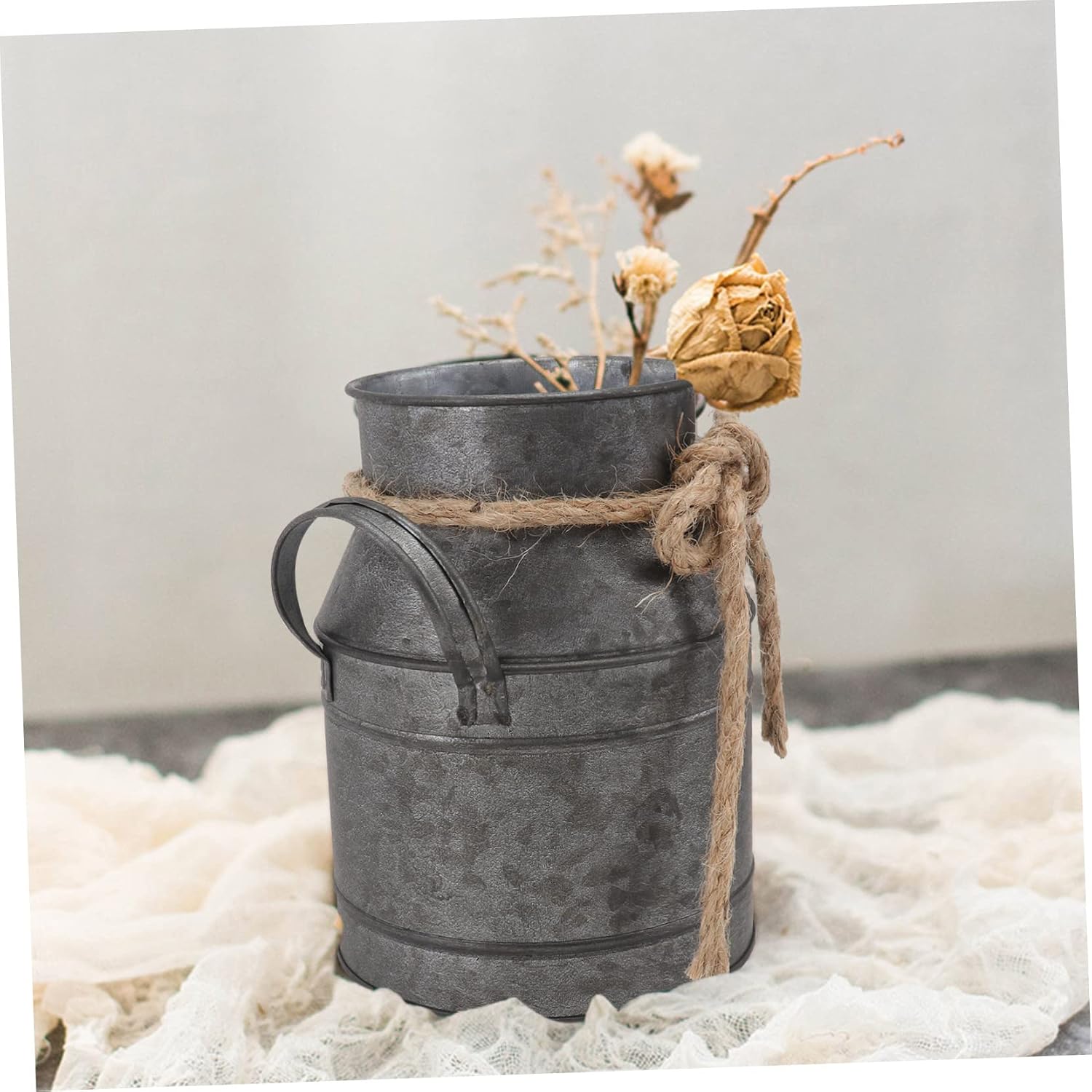 ERINGOGO Old Milk Pitcher Flower Bucket Retro Iron European Design for Home Garden Decor
