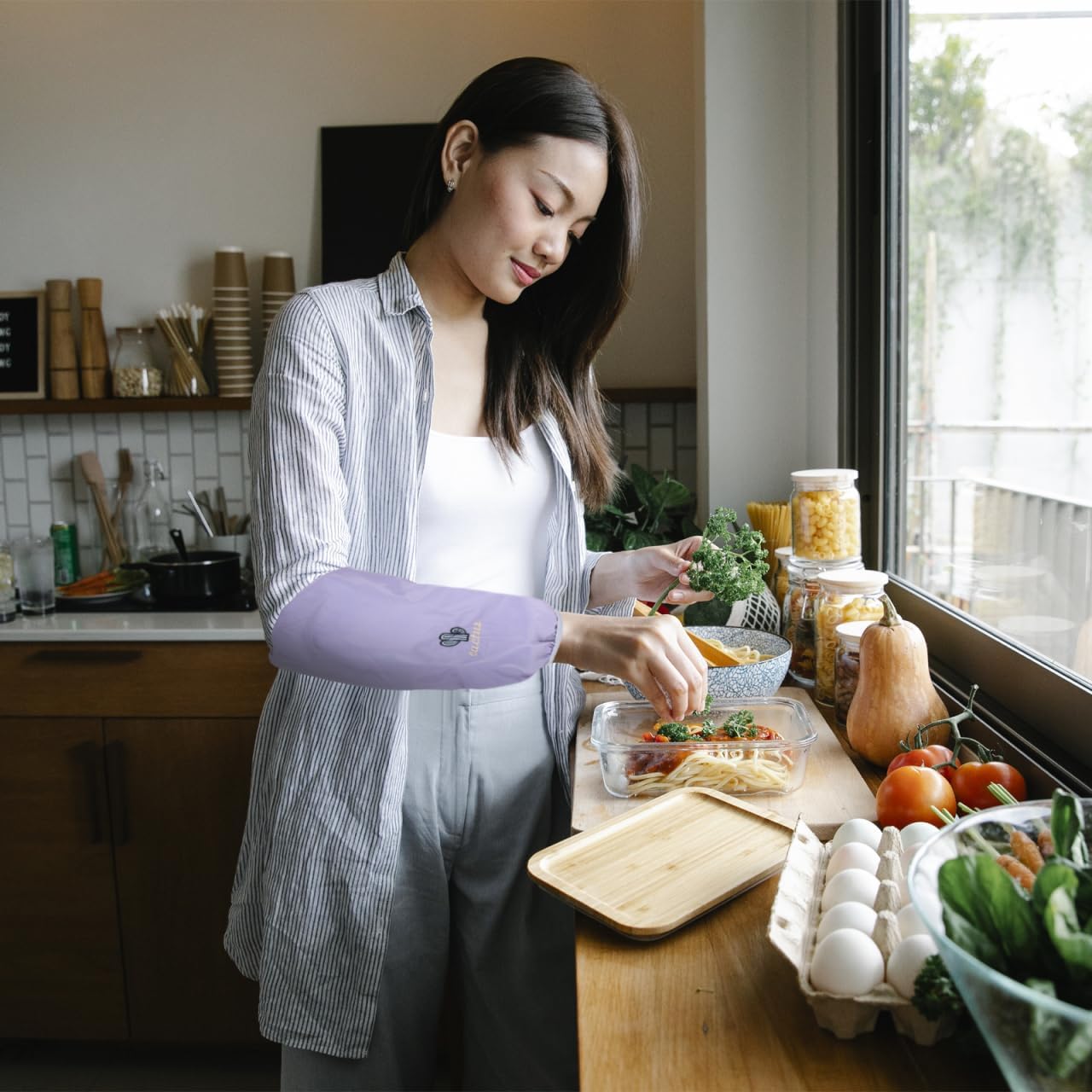 Waterproof Arm Sleeves Covers - 2 Pair Oversleeves Arm Protector for Cleaning Fish,Arm Sleeves Dish Washing, Waterproof Arm Sleeve Topiary Garden Oversleeves