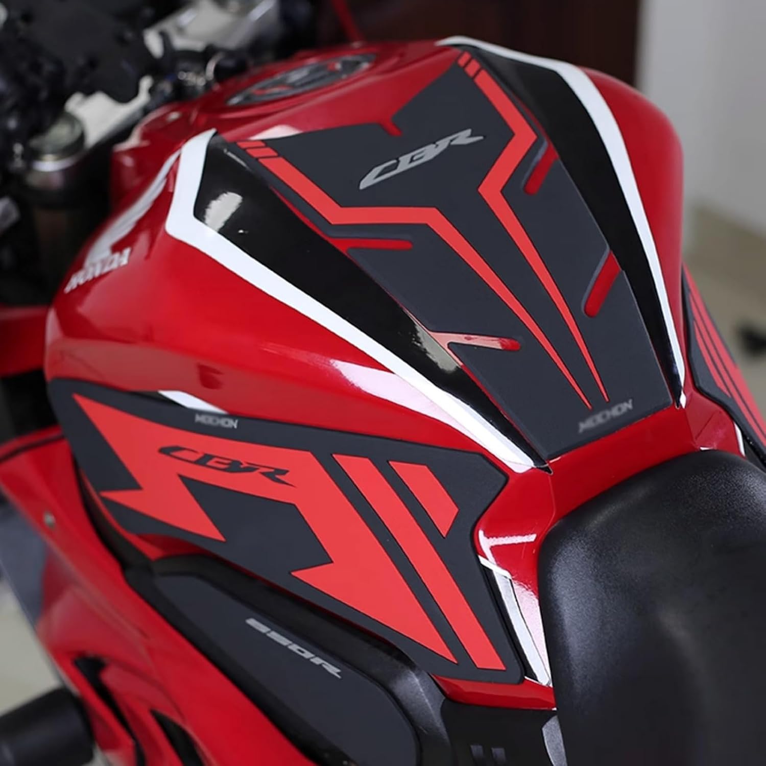FOR CBR650R CBR 650 R cbr650r 2019-2024 2025 Motorcycle Fuel Tank Stickers Fishbone Stickers to Protect The Non-Slip Fuel Tank Gas Tank Protectors (D)