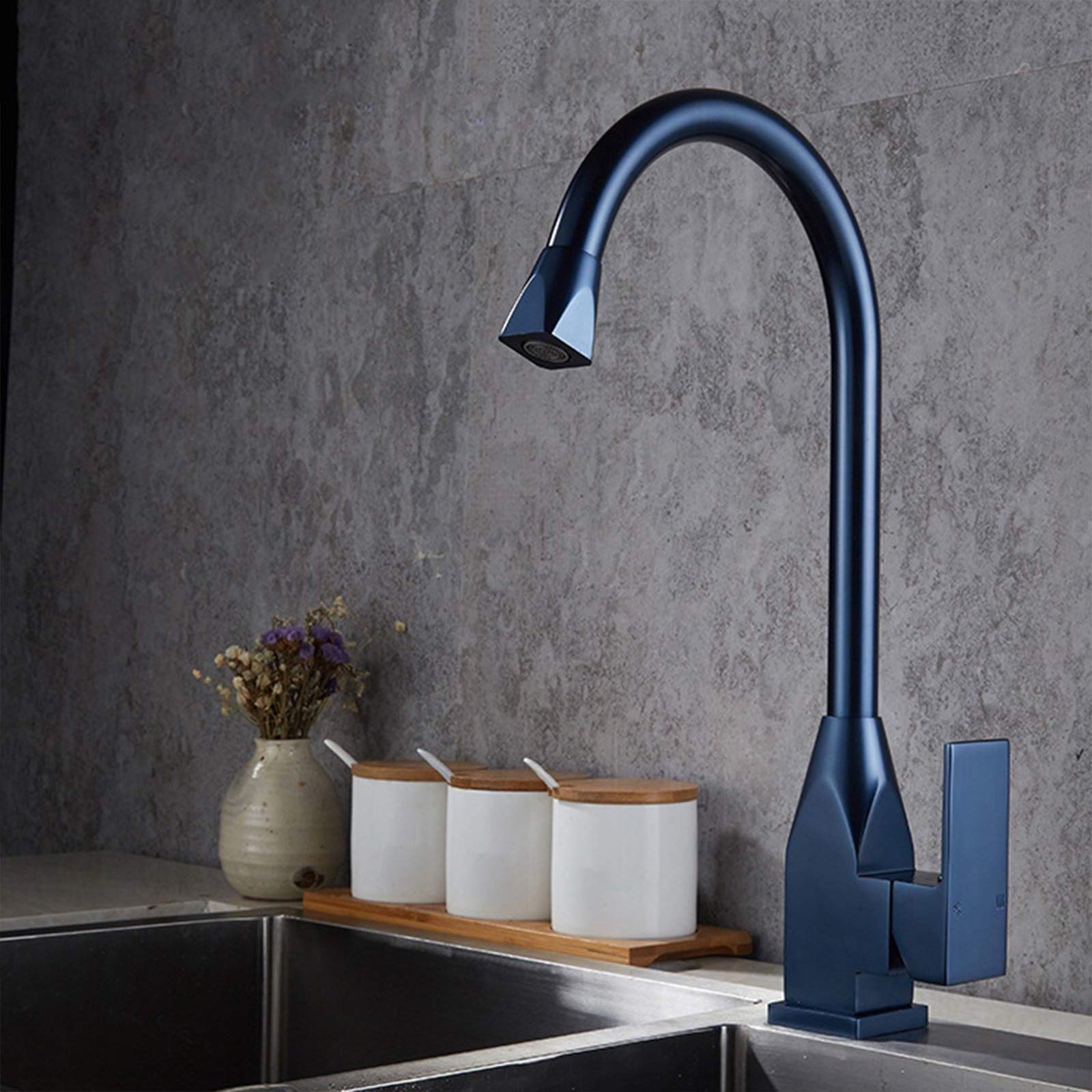 Robinet mitigeur de cuisine noir moderne idéal pour évier et îlot