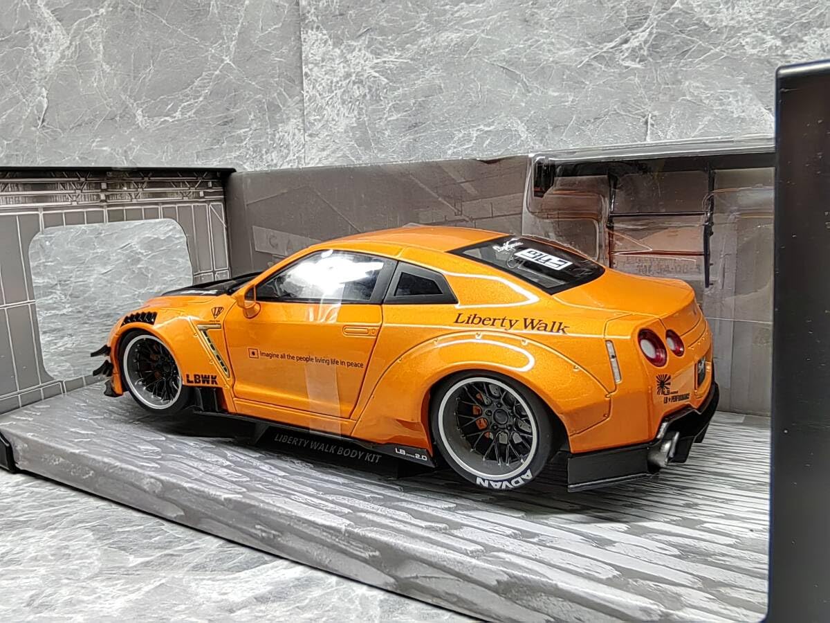 ミニカー Nissan GT-R R35 LB WORKS 1/18スケール ignition model「LB-WORKS Nissan GT-R R35 type 2