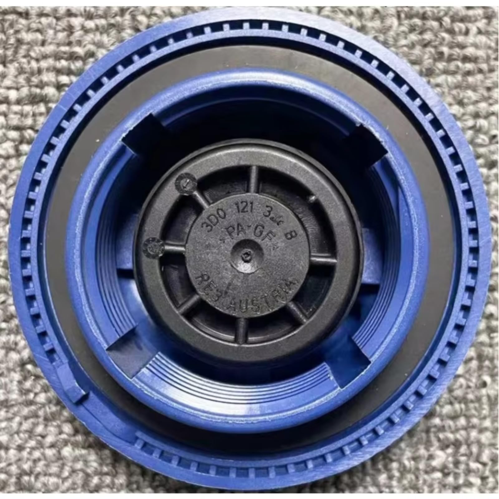 Serbatoio Raffreddamento Motore Compatibile Con Phaeton 3D0121321B Serbatoio Radiatore Liquido Raffreddamento Bottiglia D'acqua Bottiglia Liquido Raffreddamento Antigelo Tappo Serbatoio Espansione