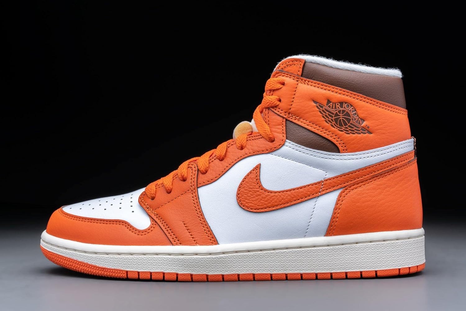 Air Jordan 1 Retro HI OG - White Starfish Cacao by Nike