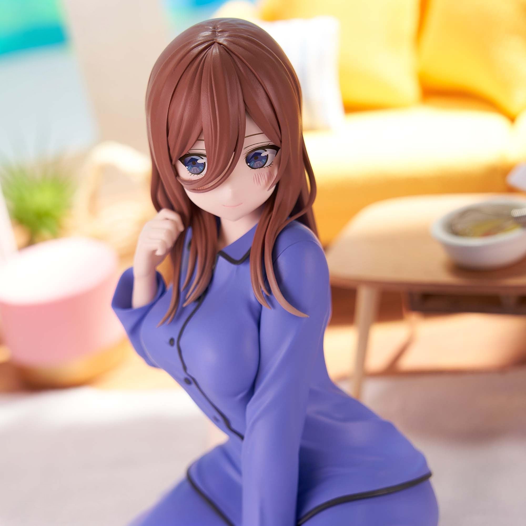 Amazon.co.jp: 中野三玖 フィギュア 五等分の花嫁∽ -Relax time