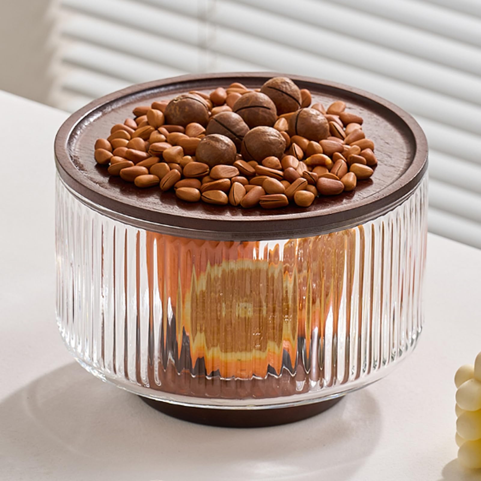 Karlak Saladier en Verre nervuré au Design élégant avec Base en Bois et Couvercle pour les Dîners de Famille 17,5 Cm (S)