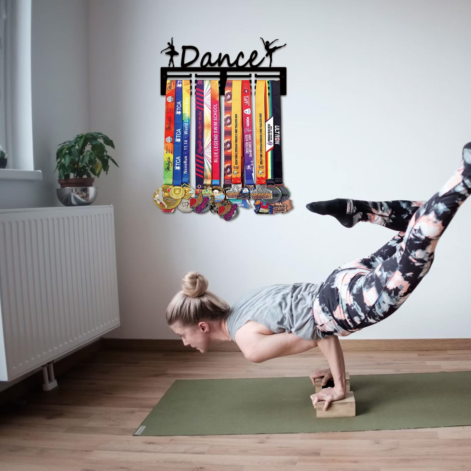 Resama Espositore per medaglie, per 60 medaglie, per danza, calcio, ginnastica, espositore per 60 medaglie