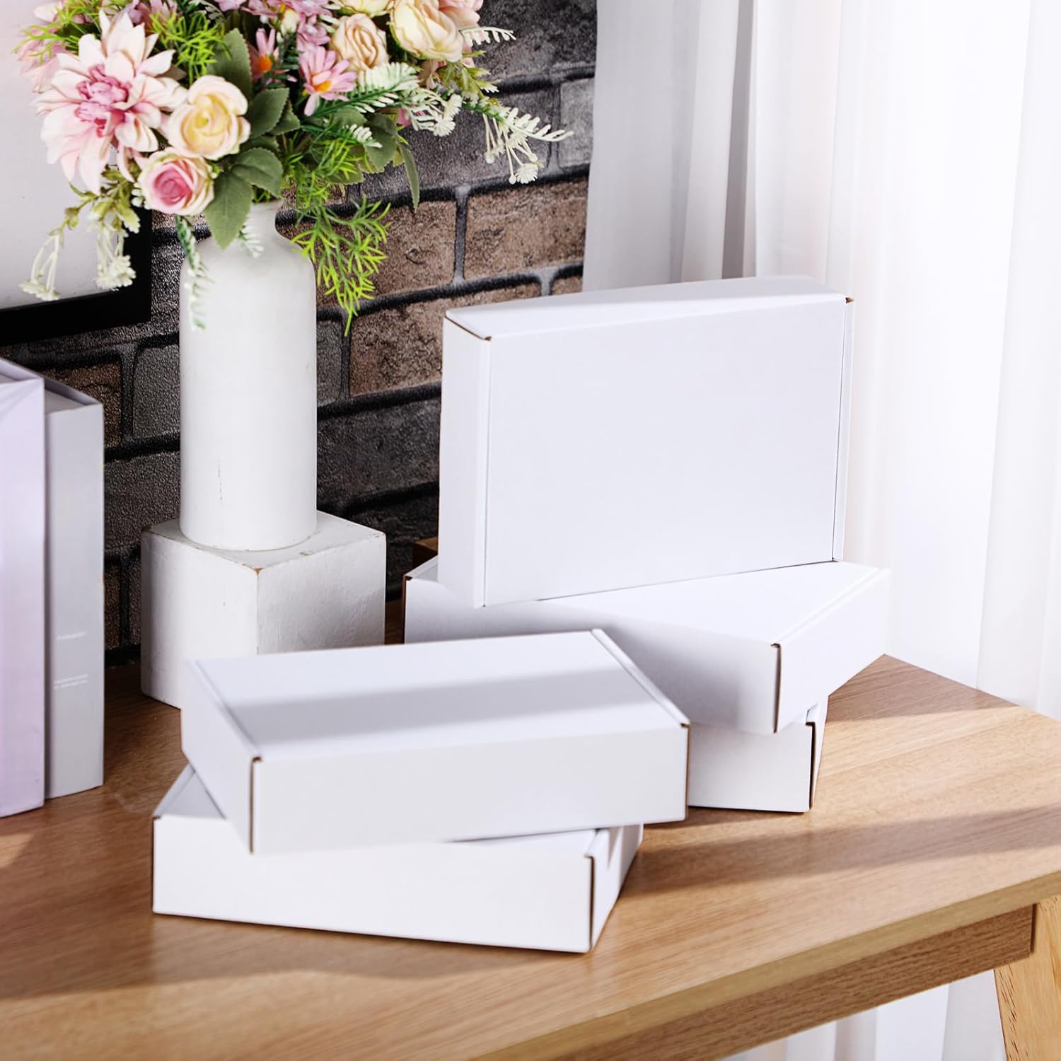 Qilery 200 Pcs Shipping Boxes Corrugated Cardboard White Mailer Boxes Packaging Present Gift for Mailing Shipping Small Business (7.09 x 5.12 x 1.97 Inches)