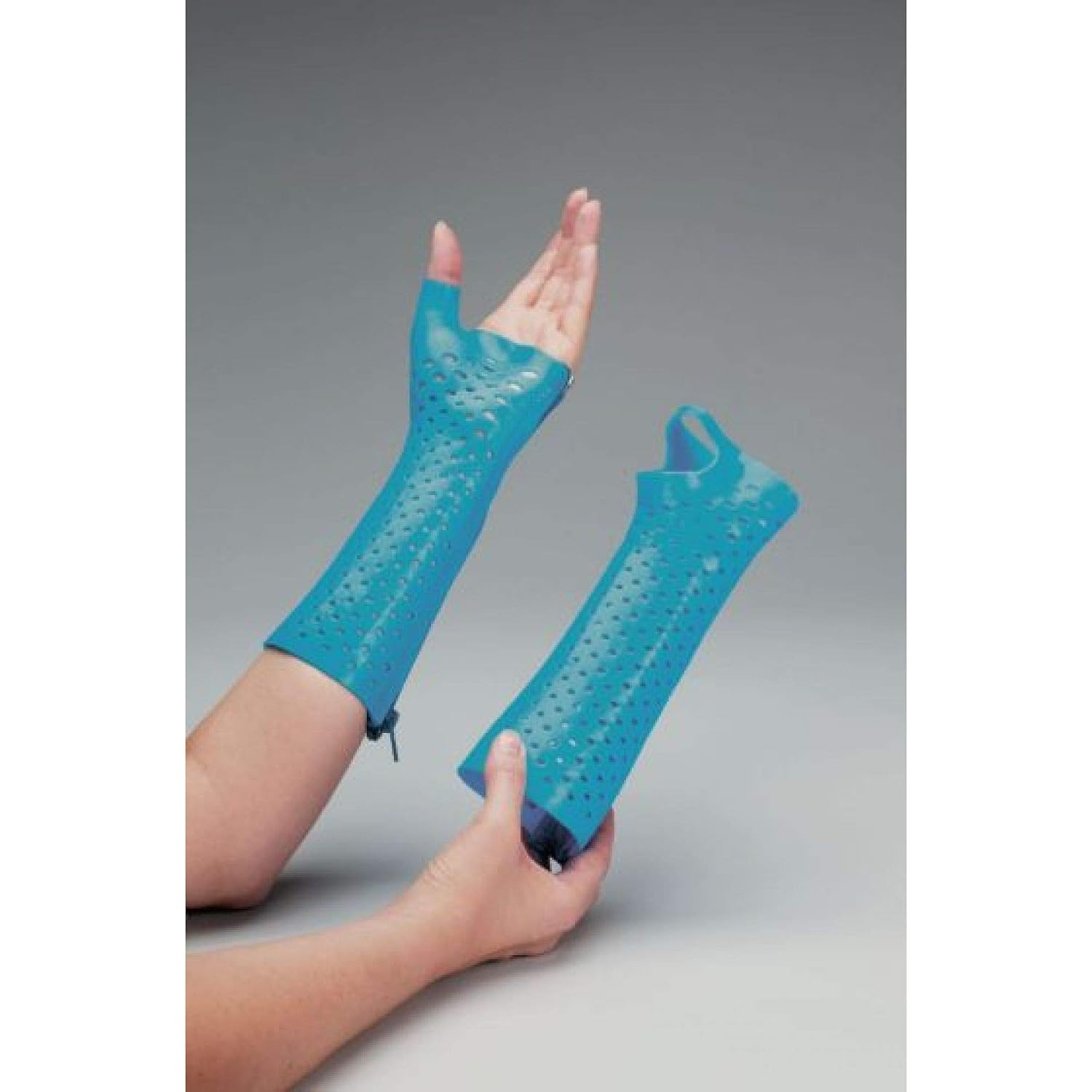 Rolyan AquaForm Zippered Wrist and Thumb Spica Splint, White, Short, Large, Supportive Brace for deQuervain's Syndrome, Arthritis, Dislocation, Gamekeeper's Thumb, MCP Fracture