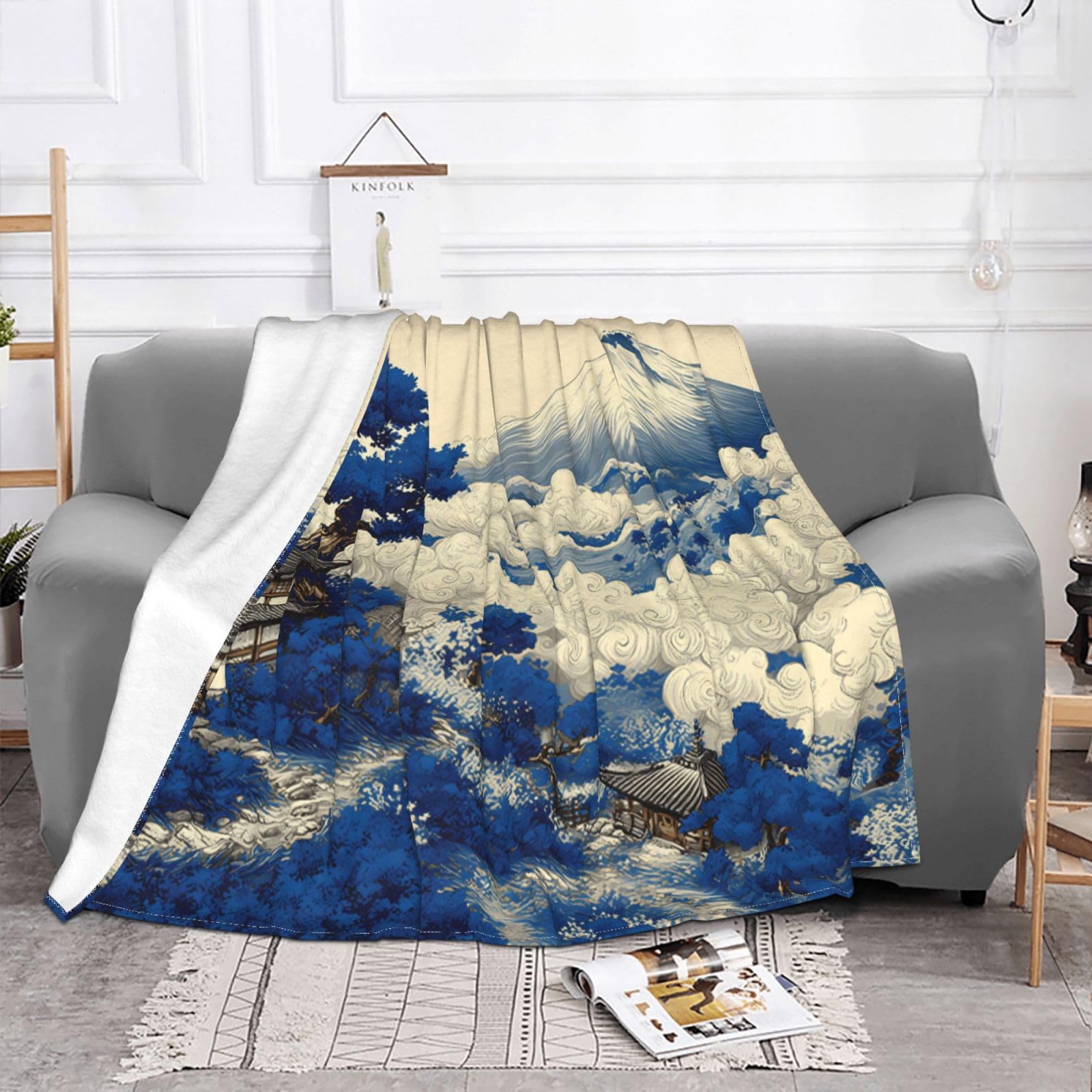 Manta de viaje portátil de 80 x 60 pulgadas, suave, resistente a las arrugas, plegable, exquisito estampado de bosque azul