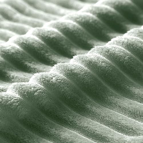 Vista 347 de Vessia Manta de franela de forro polar, 300GSM, acogedora manta a rayas verde salvia para sofá, cama y sofá, cálida y suave, acogedora manta