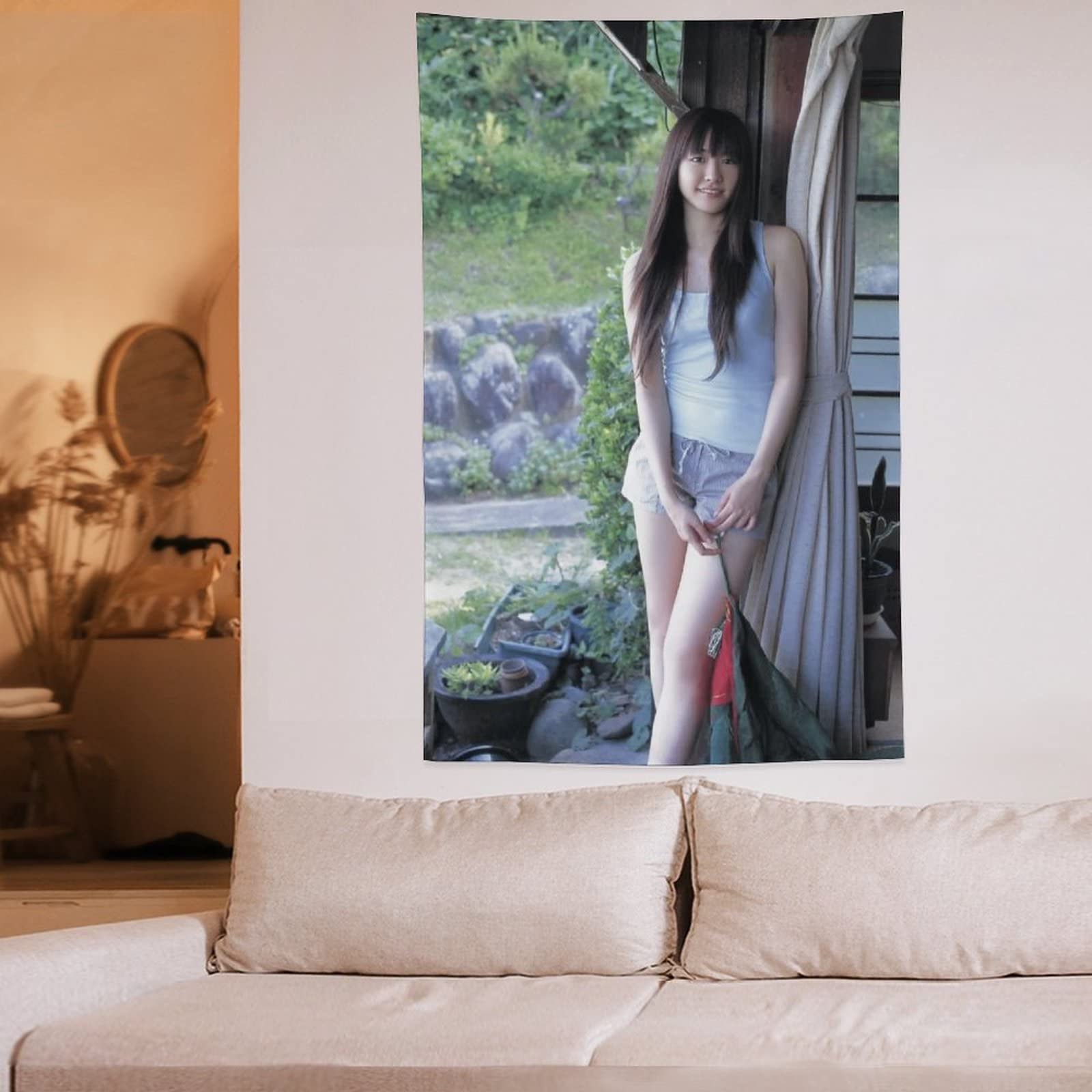 Amazon.co.jp: 新垣結衣 タペストリー ポスター 人気 装飾 部屋
