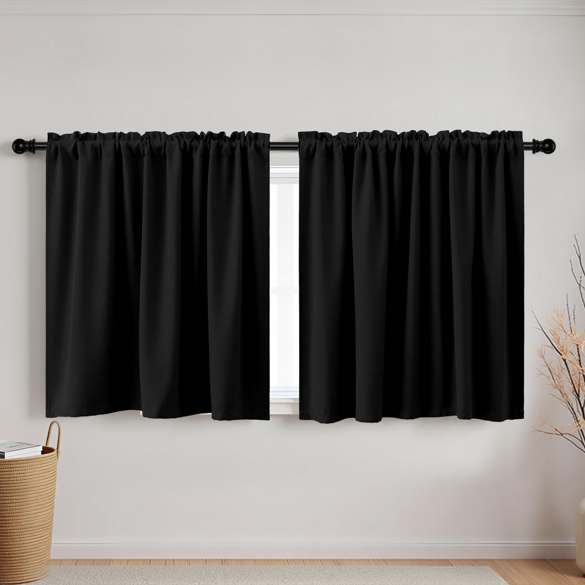 Pickluc Cortinas Opacas De 45 Pulgadas De Largo, 2 Paneles De  Oscurecimiento De La Habitación Con, image size:2000x2000