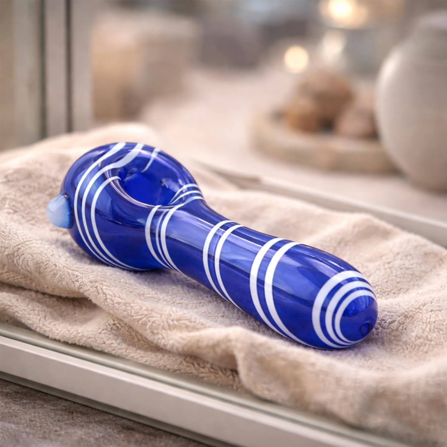 Decorative Style Pipe Accessory – Handcrafted Look, Display & Collection Piece, Giftable Design for Pipe Enthusiasts