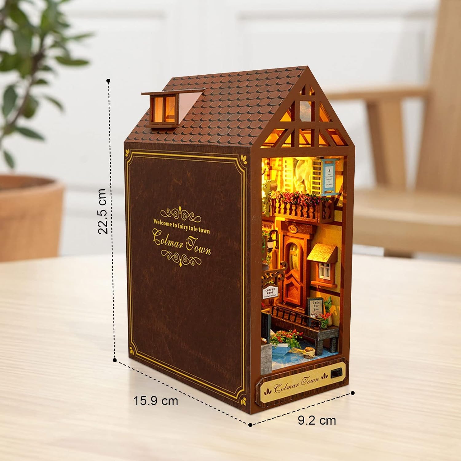 Villageboom Book Nook Bausatz - DIY Miniatur Bibliothek Mit LED Beleuchtung