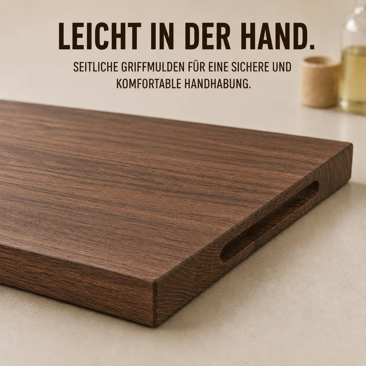 Centaur Planche à découper en bois massif fabriquée en Allemagne - Planche de cuisine de qualité supérieure en noyer 60 x 40 cm - Grande planche à découper avec poignées encastrées et 3,5 cm