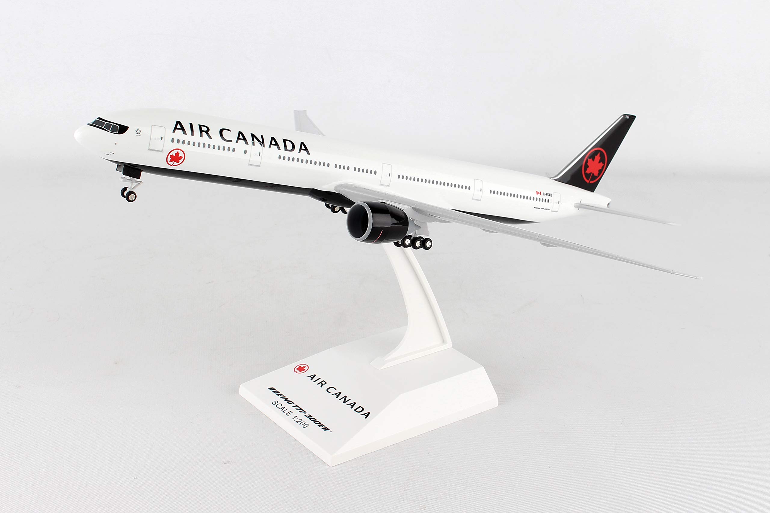 Amazon.co.jp: Daron Skymarks Air Canada 777-300 1/200 W/Gear