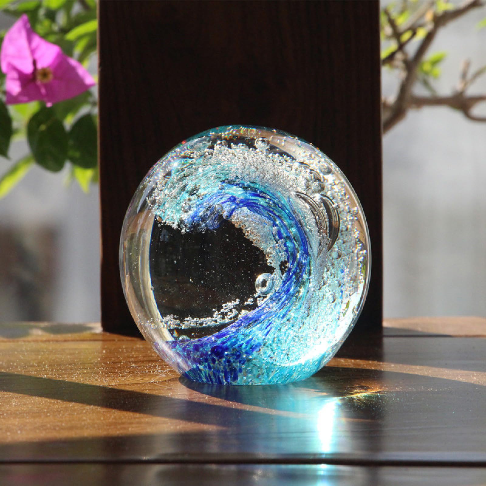 Handgefertigte runde Kugel aus Glas Wellenfigur geblasenes Kristallglas Glasur Briefbeschwerer Geschenk für Weihnachten Heimdekoration Tischdekoration