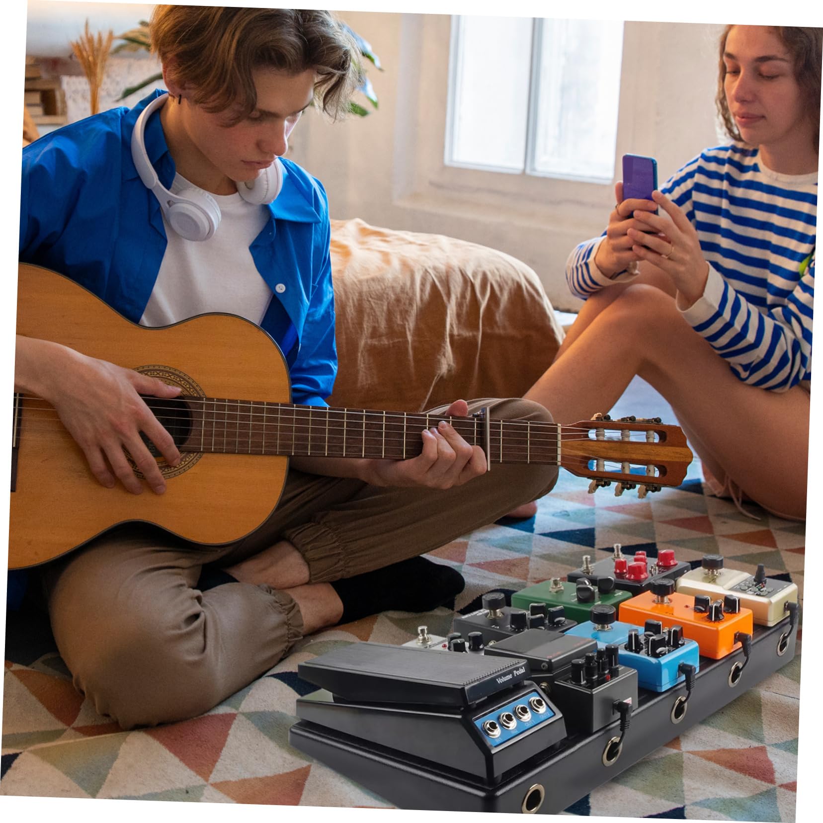Sosoport Leichtes und Robustes Pedal Board aus Pe für Musiker für Live Auftritte und Proben mit Verstecktem Netzteil und Großer Kapazität