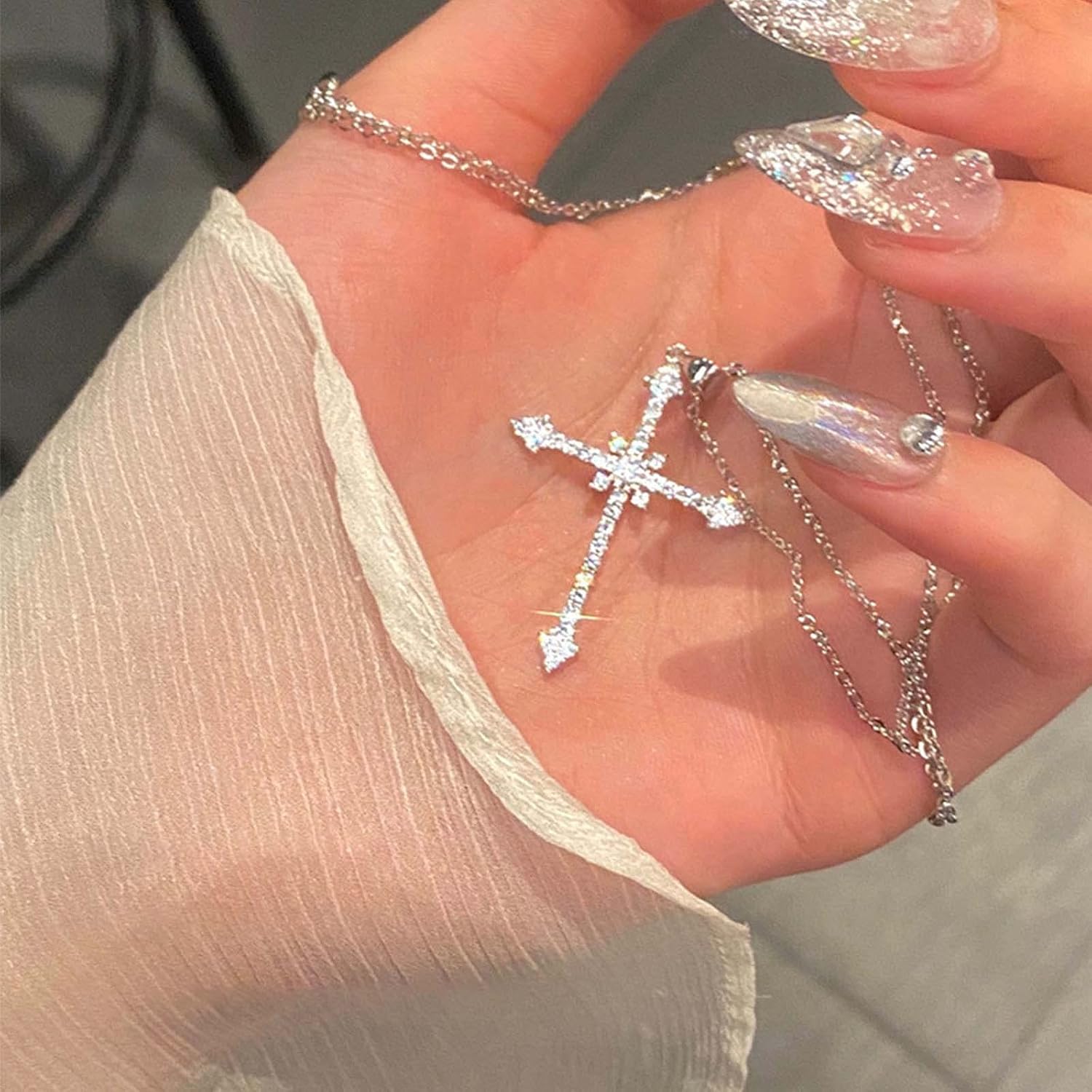 YienDoo Silver Crystal Pray Cross Necklace Choker Chain CZ Stone Star Cross Pendant Necklace Crucifix Pendant Star Cross Charm Necklace Jewelry Gift for Women Girls