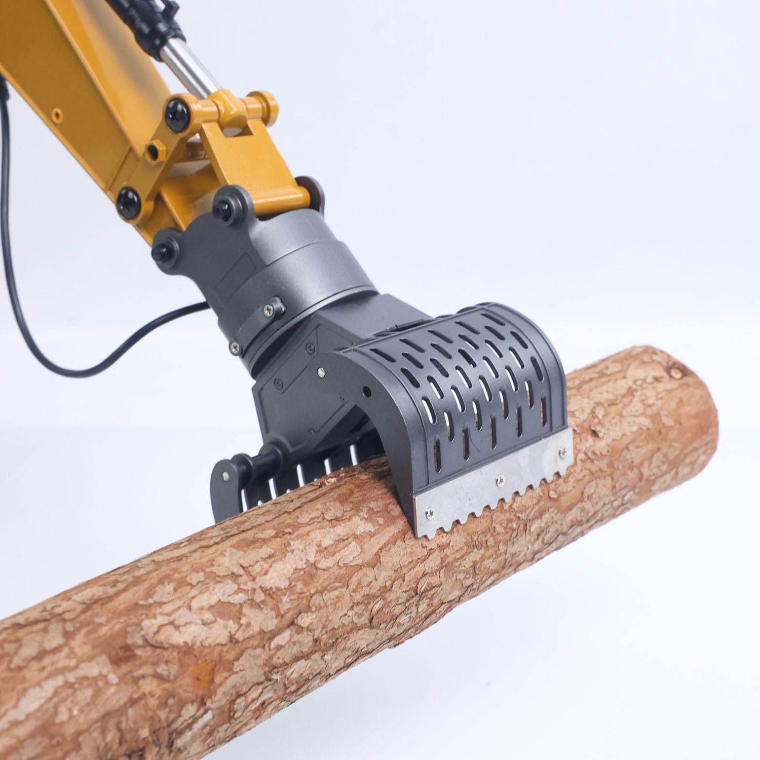 HUINA New Upgrade 580 1/14 Metal Excavator Model Engineering Vehicle Electric Ball Grabber 360 Rotating Shear Claw Sound Lights Hobby Grade Model for Adult