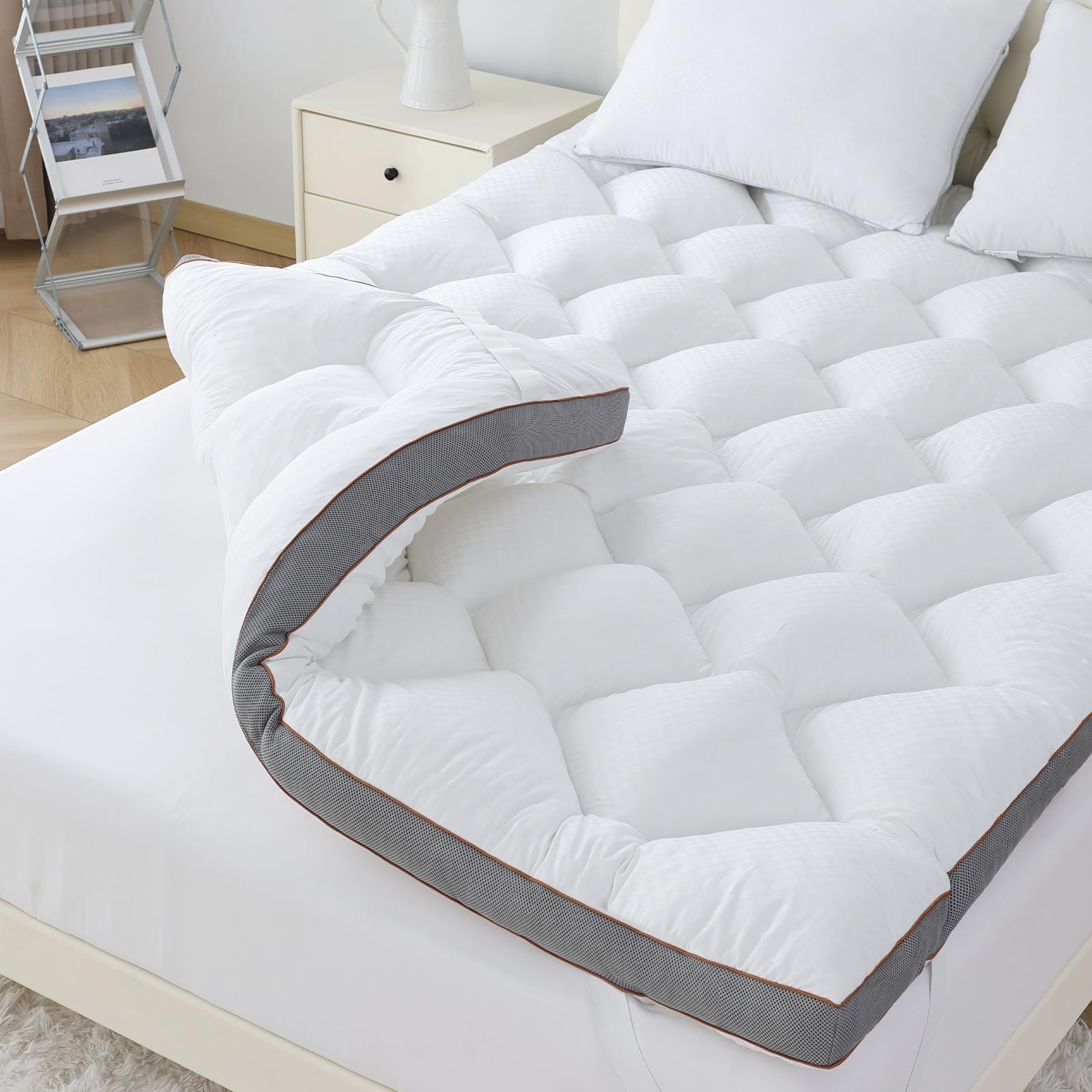 WhatsBedding 3 Inch Memory Foam Mattress Topper Full, Extra Soft Pillow Top Mattress Topper with Breathable Air Mesh Sides, 1700GSM Fluffy Shredded Memory Foam Filled & Thicked Down Alternative-Lined