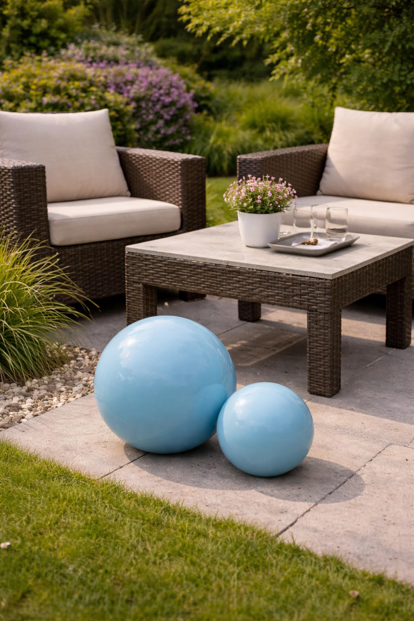 Keramik Kugel 20 cm Gartenkugel Dekokugel Gartenfigur Dekoration aus frostfester, witterungsbeständiger, robuster Steinzeug-Keramik Outdoor (hellblau)