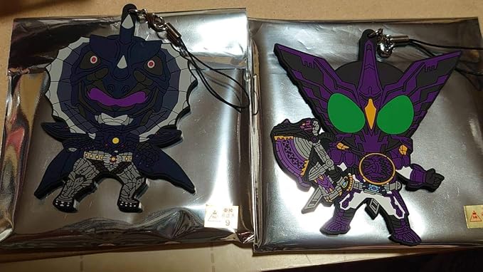Amazon Co Jp 平成仮面ライダー作品記念 Bigラバーストラップvol 2 最強フォーム 強敵達 仮面ライダーオーズ プトティラコンボ 恐竜グリード ローソン ホビー 通販