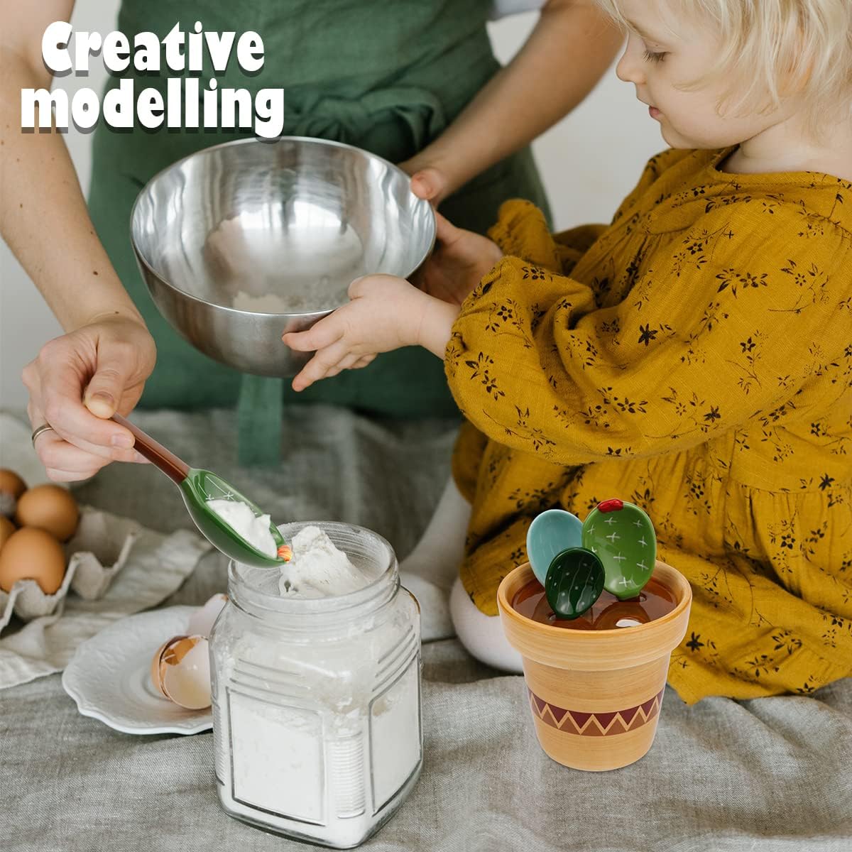 DOERDO Cactus Measuring Spoons Set in Pot, Cute Ceramic Kitchen Cups and with Holder for Baking Salt Sugar, Green