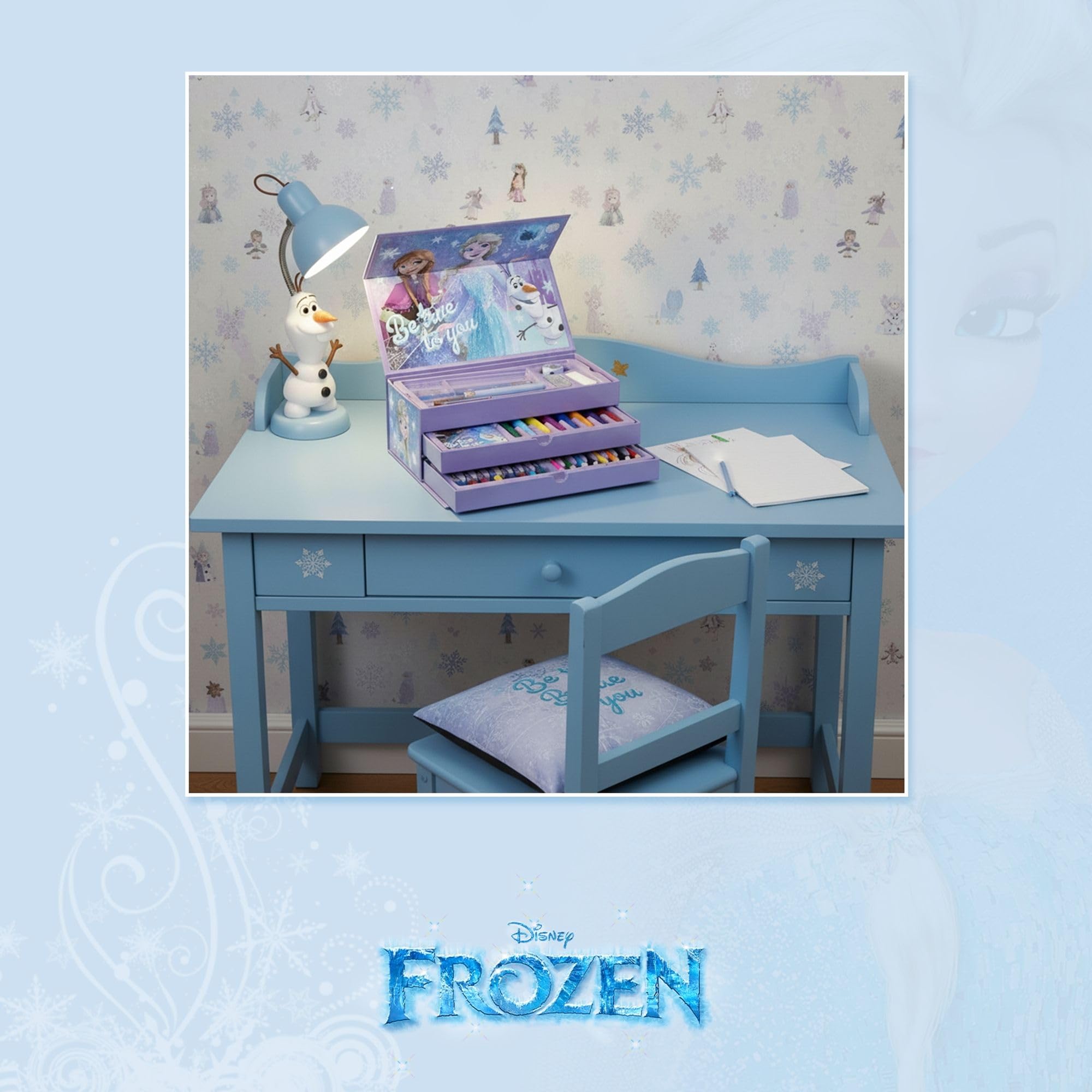 Maletín Pinturas Frozen con más de 60 piezas Estuche organizador con lápices, rotuladores, acuarelas, crayones y accesorios creativos – Caja de dibujo Frozen ideal como regalo infantil