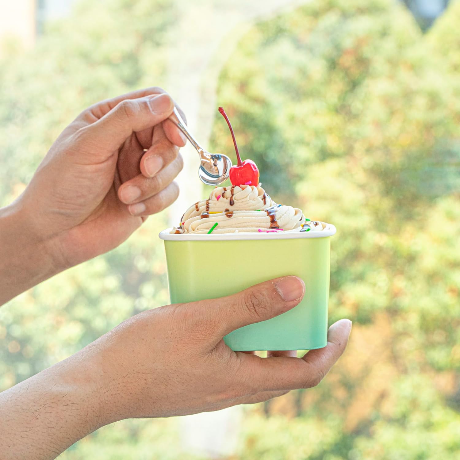 Restaurantware Paper Cups 200 Count 12 Ounce Square Disposable Ice Cream Containers, Leak-Resistant Paper Dessert To Go Cups, Hot And Cold Food, Durable Teal And Green Ombre Design