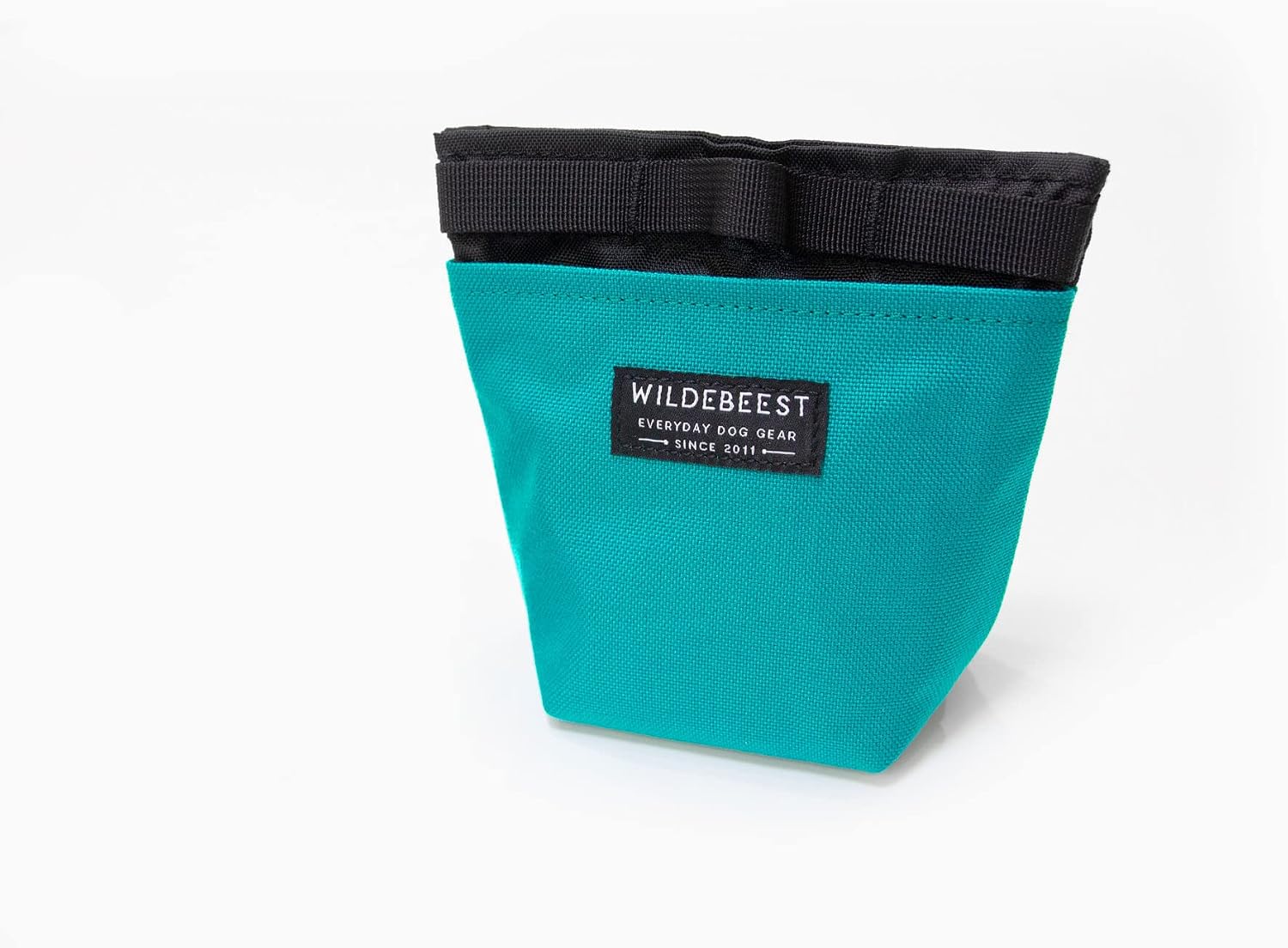 Wildebeest - Magnetic Dog Treat Pouch for Training / 2 Compartment Design/Adjustable Waist Strap/Machine Washable (Turquoise)