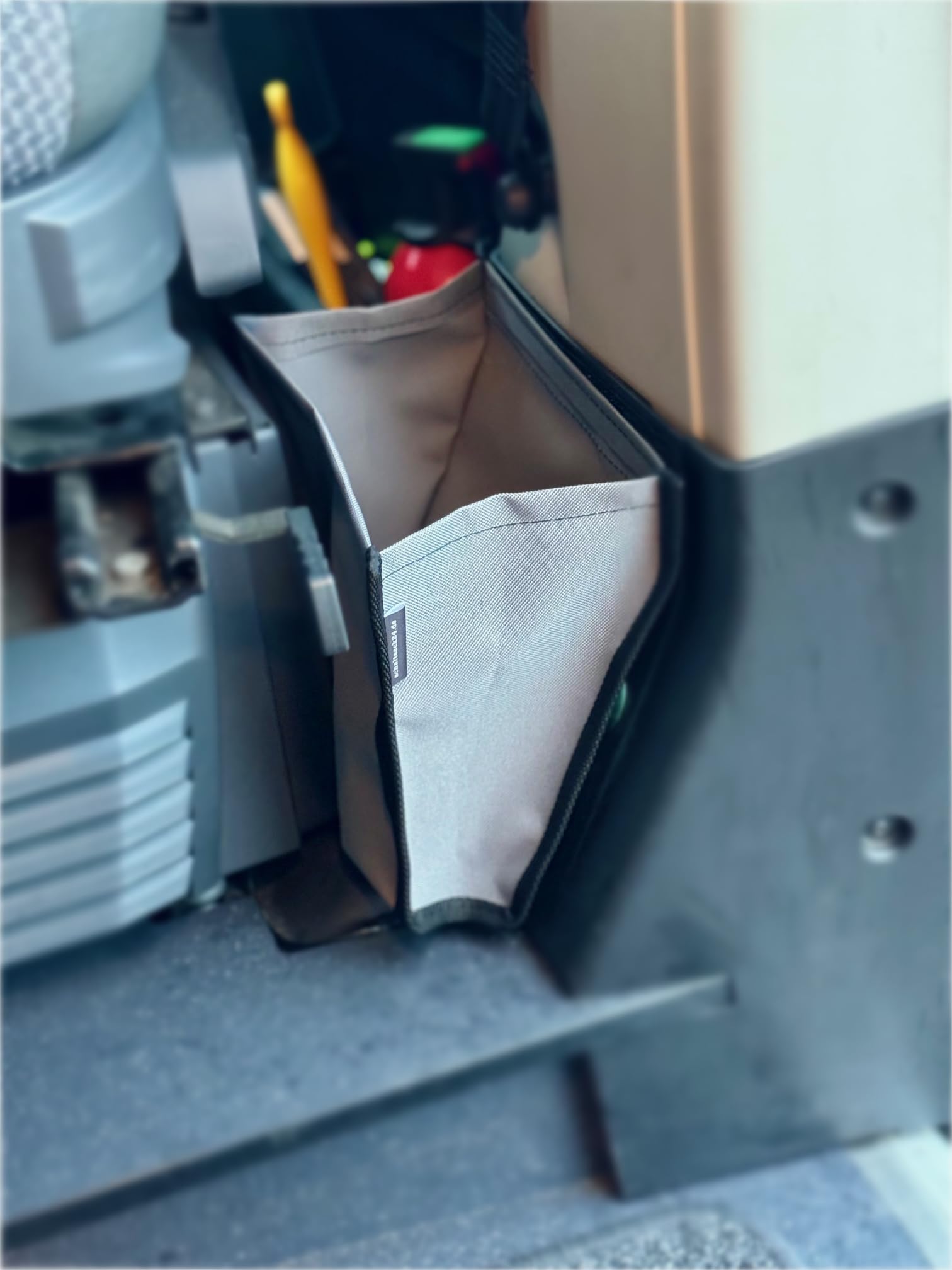 STYYL Stauraumtasche Schwarz für die B-Säule an Kastenwagen/Wohnmobil Ducato Jumper Boxer (Hellgrau)