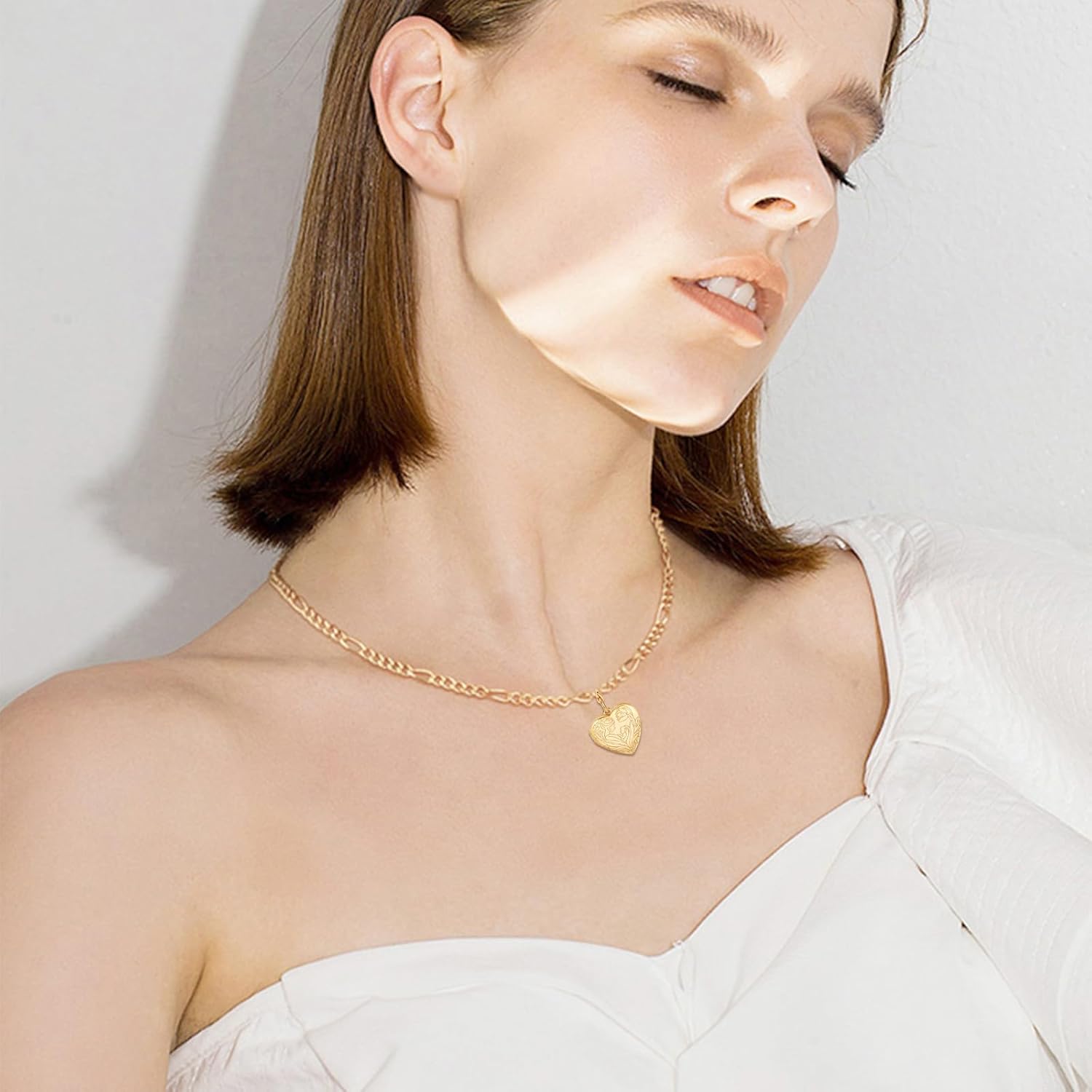 TUGHRA Mother's Day Gifts Gold Locket Necklaces for Women, 925 Sterling Silver Heart Photo Lockets Memorial Keepsake Jewelry Gift for Mom, Wife, Daughter - Image 3