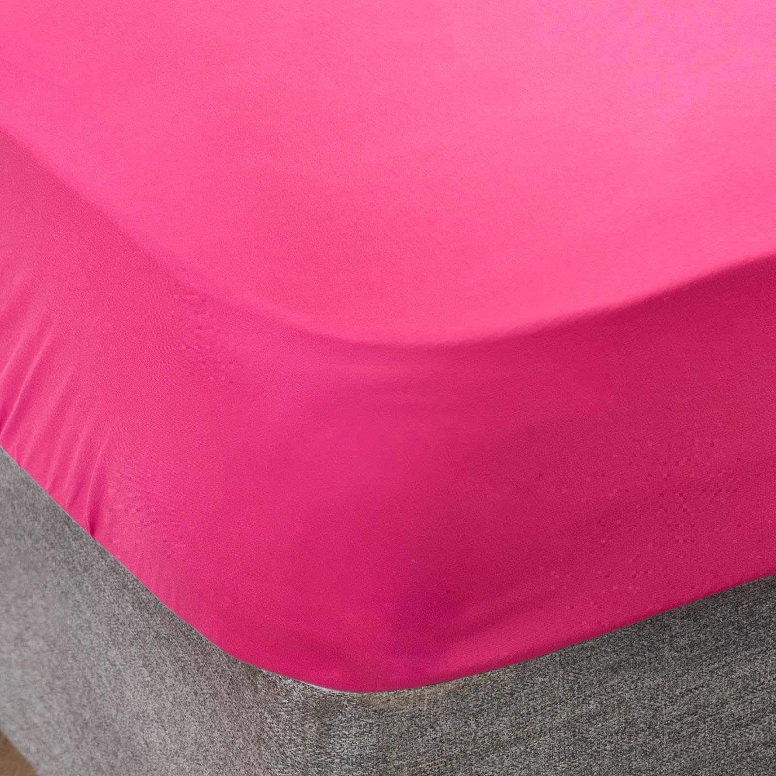 Ohs Ultra Soft Microfibre Plain Fitted Bed SheetHot PinkDouble from B&Q