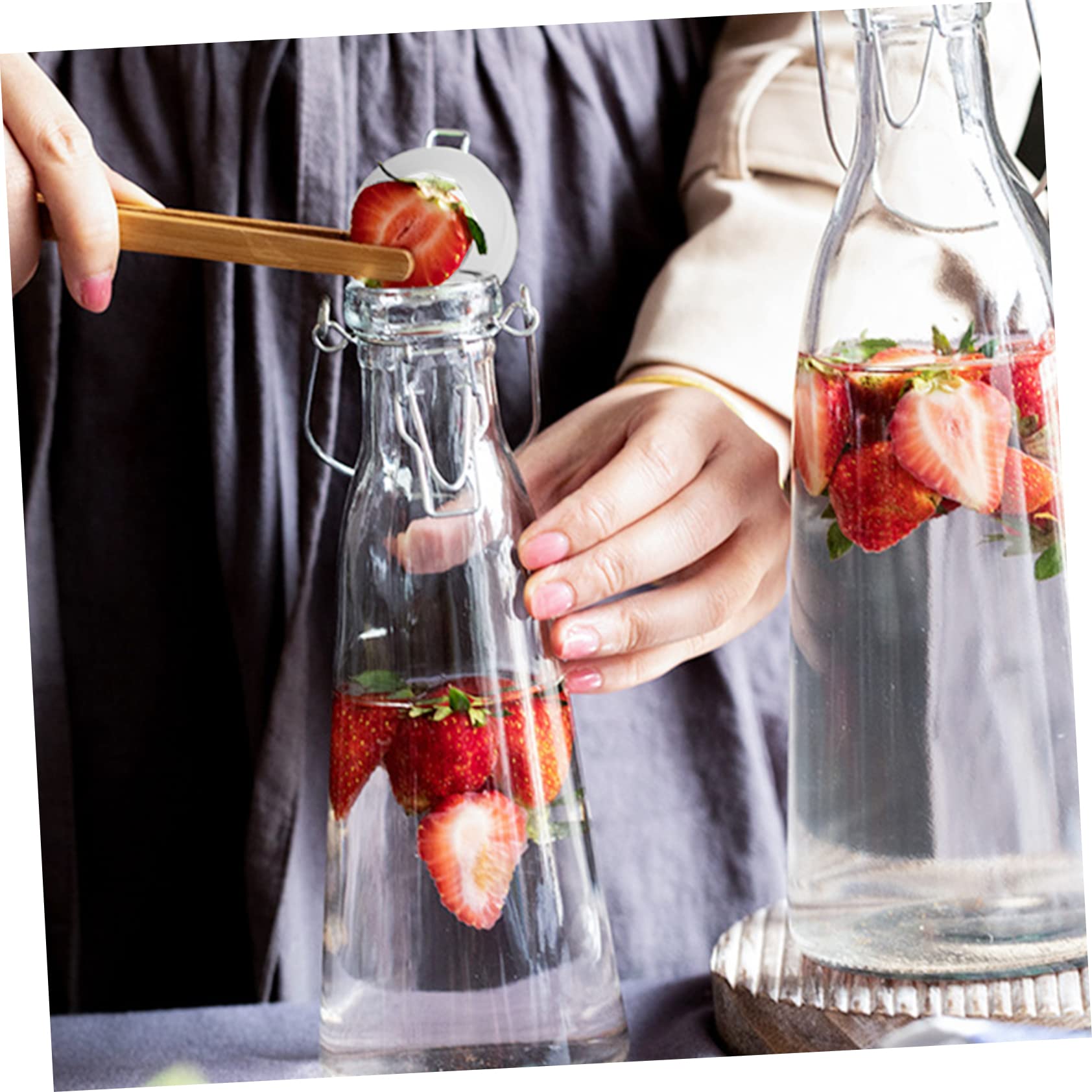 SHOWERORO 1000ml Glasflasche mit Sicherem Bügelverschluss aus Glas, Dicht und Verschließbar für Saft, Enzyme und Getränke Beim Picknick