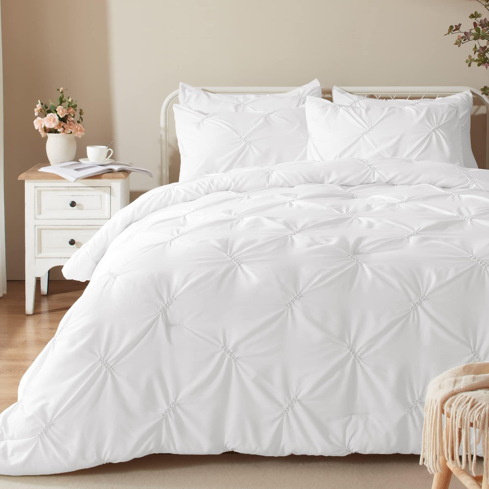 Anluoer King Comforter Set -Pintuck Down Alternative Comforter with 2 Pillow Shams, Soft King Size Bedding Comforter Sets Lightweight All Season (White,102x90 inches, 3 Pieces)