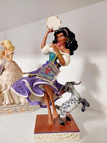 エスメラルダ　フィギュア　エネスコ Yahoo!オークション - ディズニー ノートルダムの鐘 エスメラルダ フィ