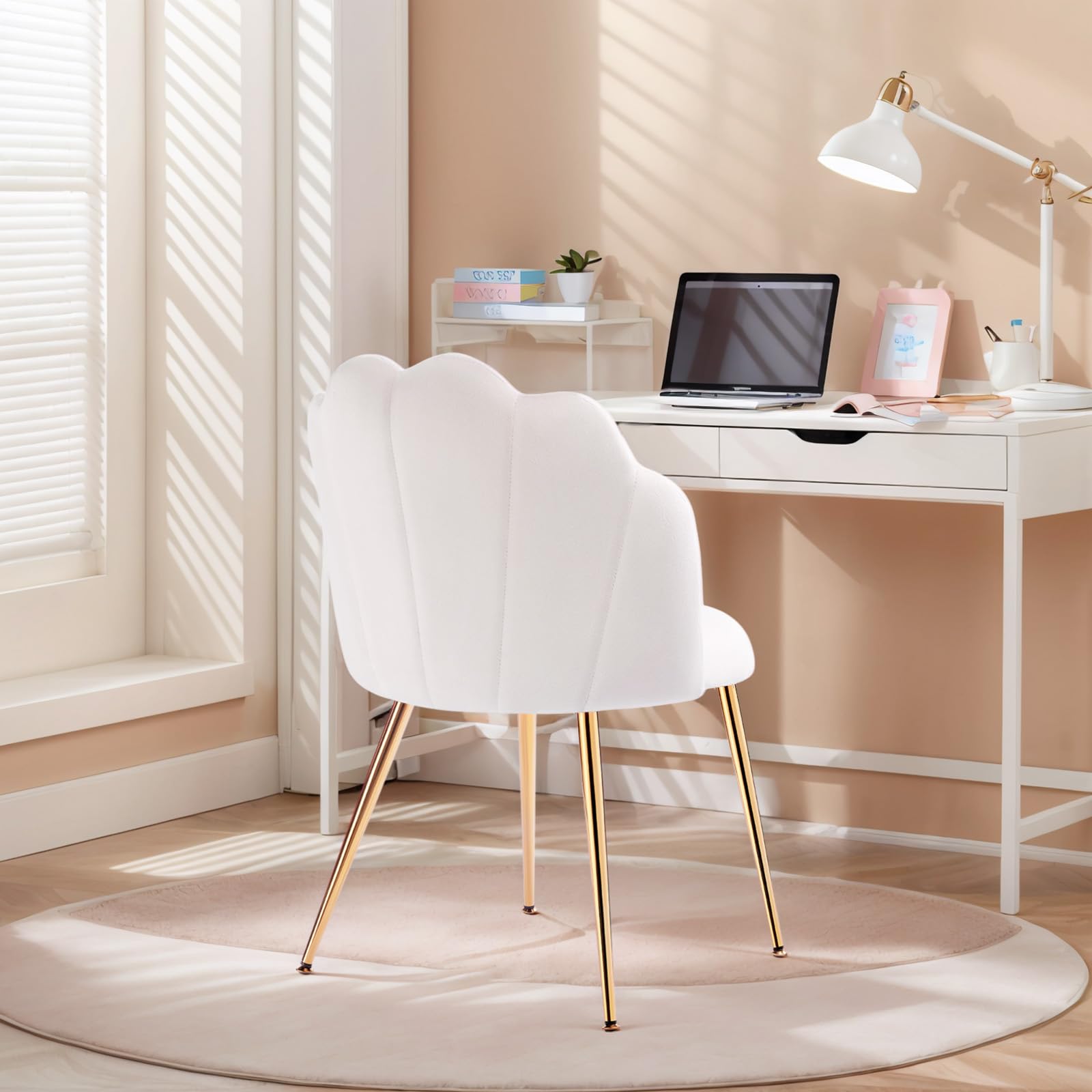 ‌Chaise de Coiffeuse Design en Velours avec Pieds Métal Doré - Fauteuil Coquillage Adulte pour Chambre à Coucher,Beige/Blanc