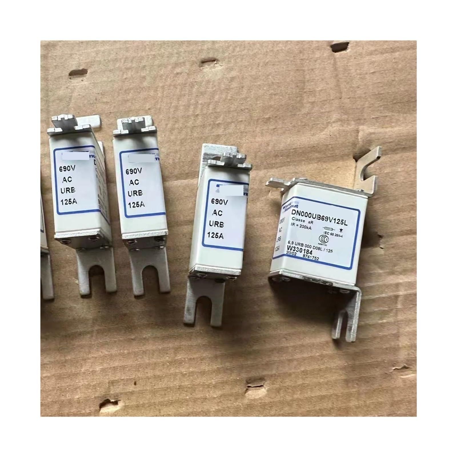 Fusible DN000UB69V160L de type gR d08l pour protection industrielle