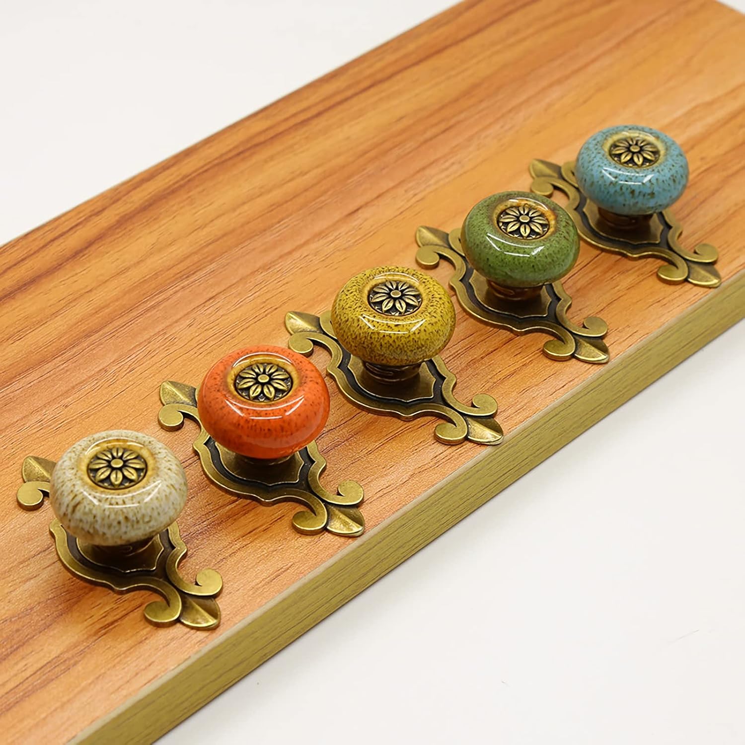 HUAMULAN 10 Pack Retro Ceramic Knobs,Vintage Dresser Kitchen Petal Cabinet Pulls Rustic Zinc Alloy Base Back Plate Kid Cupboard Wardrobe Drawer Door Handles