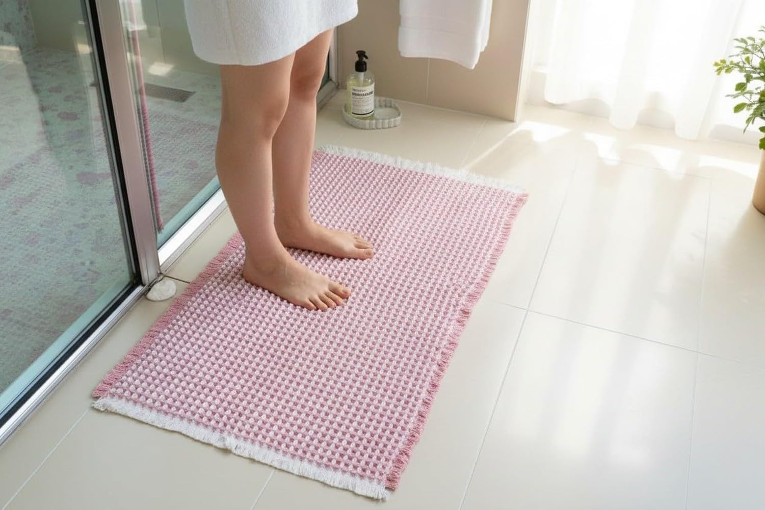 Alfombra de baño gofrada mejorada ultrasuave, súper absorbente y antideslizante con borlas, bordes ribeteados, lavable a máquina, con Base de goma para baño, co, Rosa, 46x76 cm (Rettangolare)