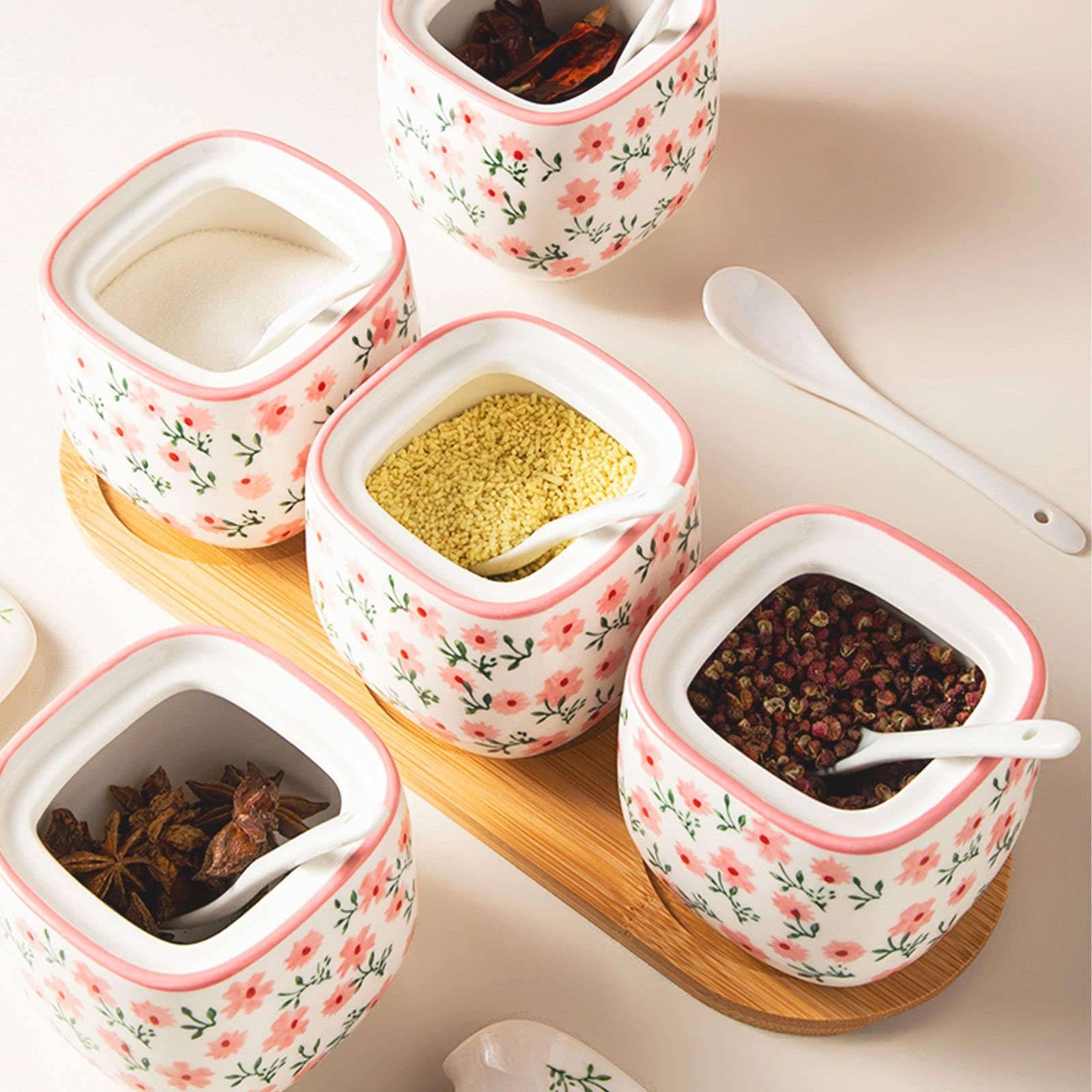 latas de azúcar de cerámica, Azucarero de cerámica con tapa y cuchara, salero y caja de condimentos de estilo rústico, caja de especias de cerámica con cuchara y base, juego de 3(Pink 1)