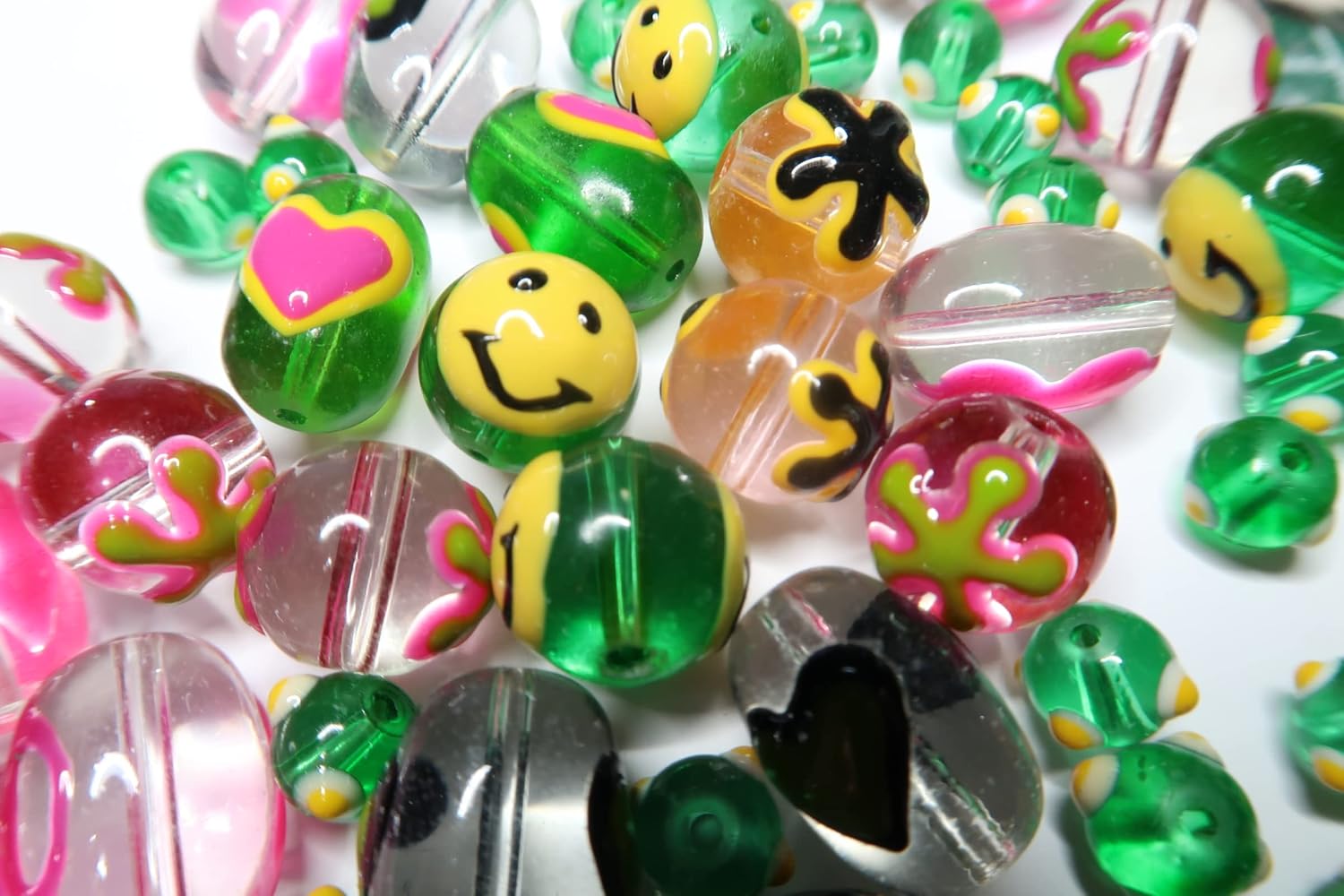 Glass Beads Bulk for Bracelet, DIY Jewelry Supplies, Holiday Festival Beads Asst 40 pc (Smiley Face)