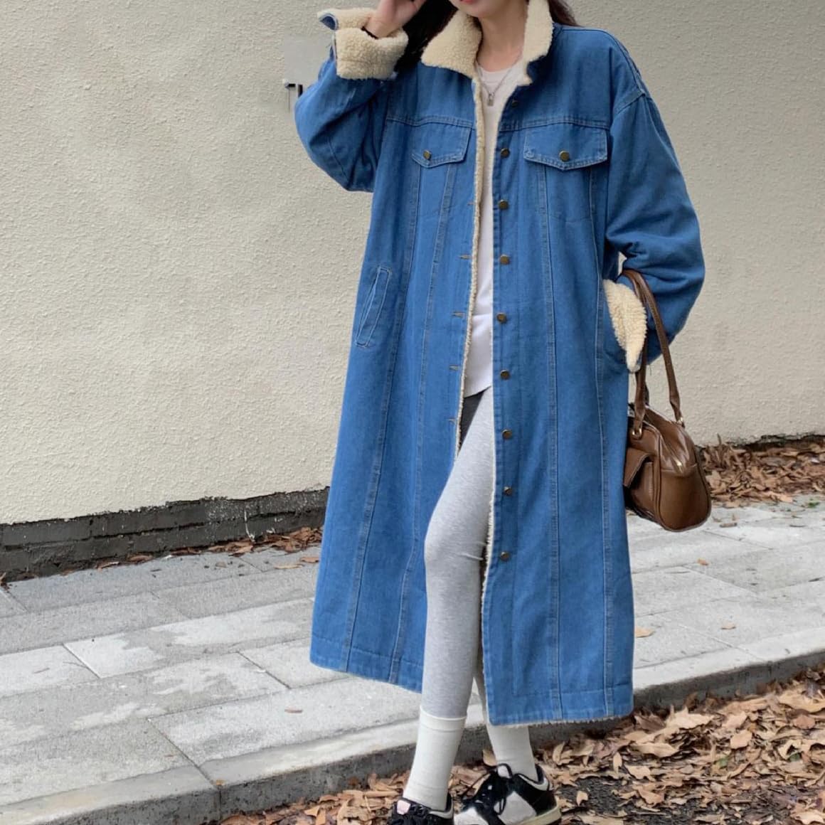 chouyatou Women's Warm Winter Windproof Sherpa Fleece Lined Long Denim Coat Trucker Jean Jacket Overcoat