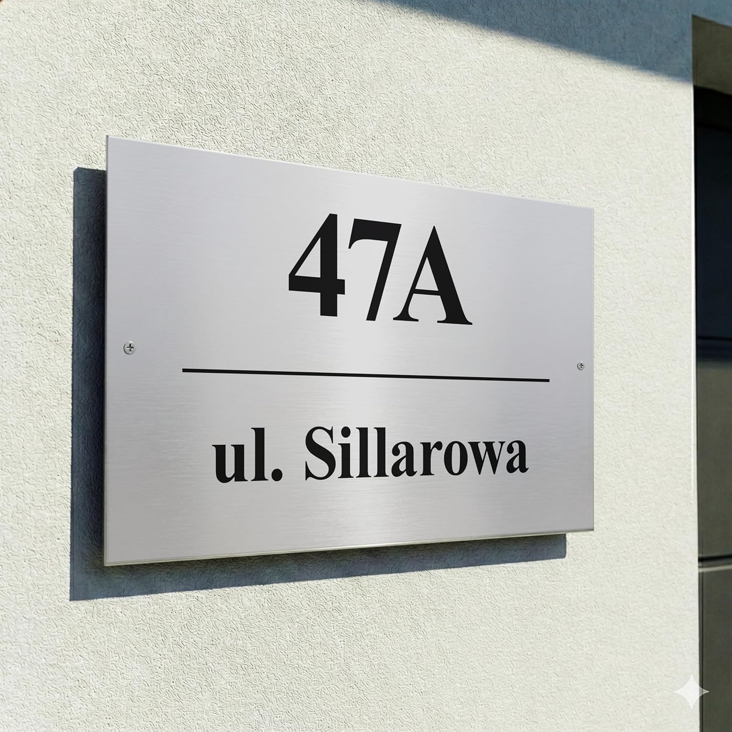 Sillar Plaque de Numéro de Maison avec Nom de Rue Anthracite | Plaque de porte avec gravure personnalisée - nom de rue, nom et numéro au choix | Résistante aux UV | Dimensions : 20 cm x 32 cm
