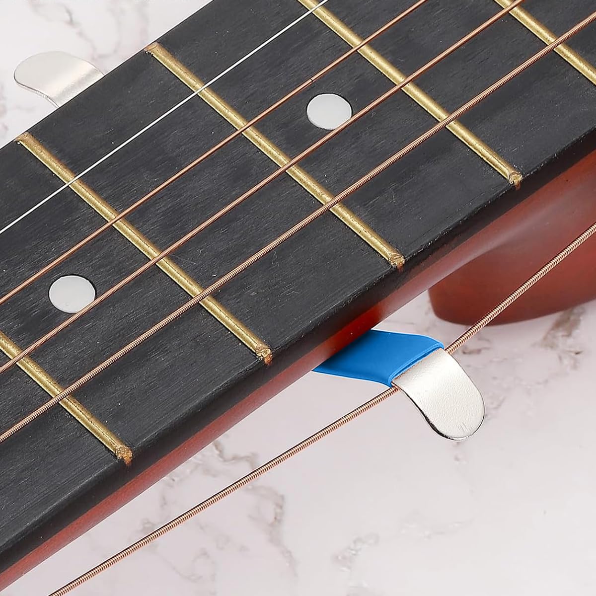 Alnicov Lot De 4 Séparateurs De Cordes pour Guitare, Outil De Polissage, De Nettoyage, De Réparation Et d'entretien pour Frettes, Bleu